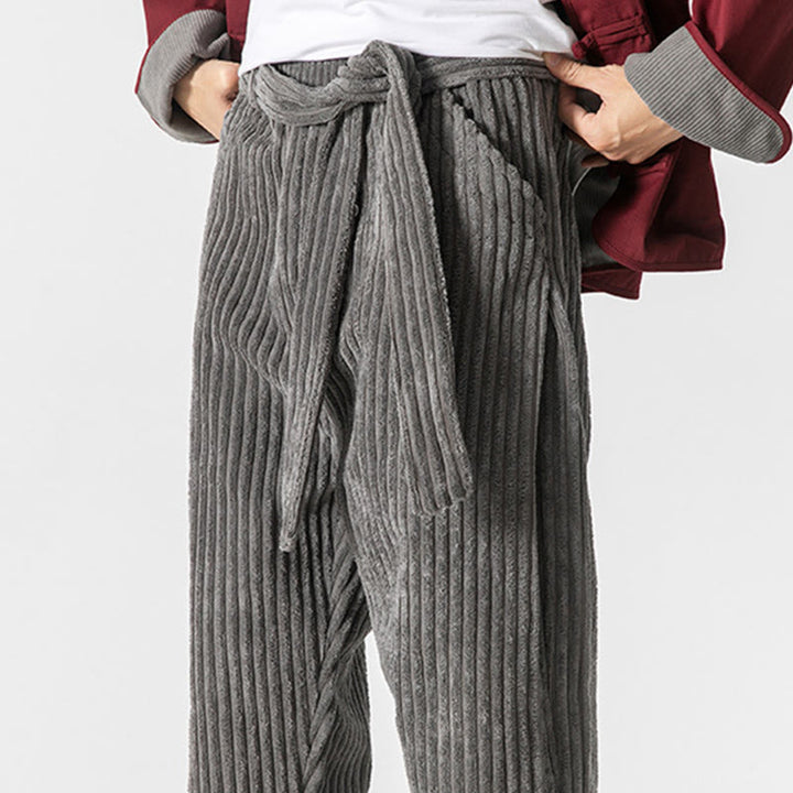 Pantaloni da uomo in velluto a coste alla caviglia con tasche, tinta unita, modello Buddha Stones Winter - image 11