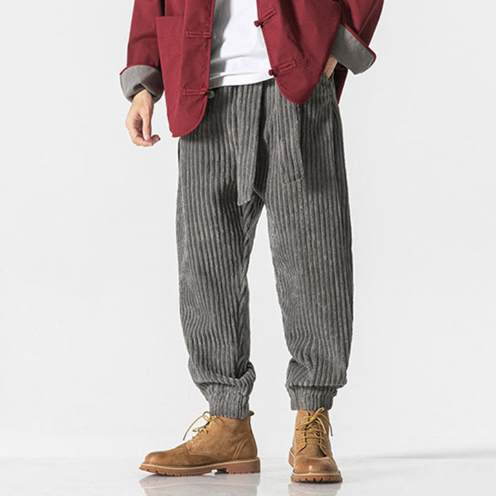 Pantaloni da uomo in velluto a coste alla caviglia con tasche, tinta unita, modello Buddha Stones Winter - image 6