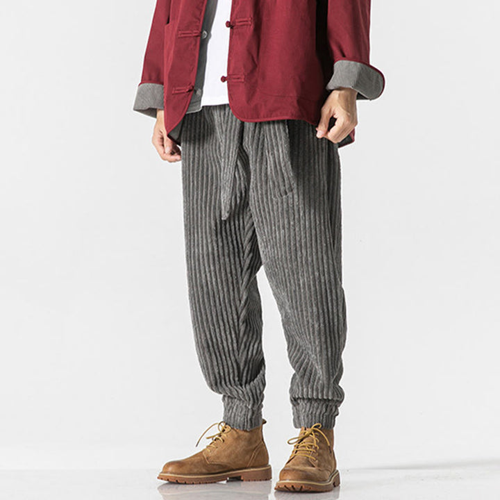 Pantaloni da uomo in velluto a coste alla caviglia con tasche, tinta unita, modello Buddha Stones Winter - image 5