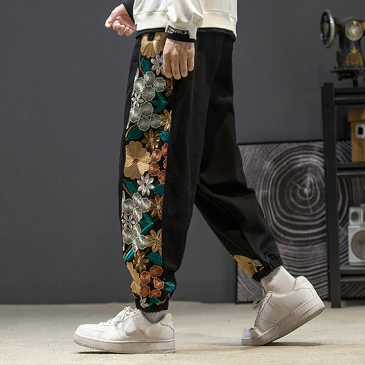 Pantaloni da uomo in cotone patchwork con motivo floreale ricamato Buddha Stones Spring e tasche - image 2
