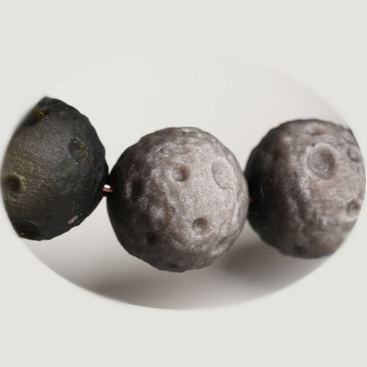 Braccialetto di protezione con perle rotonde in ossidiana dorata e argento naturale Buddha Stones - image 2