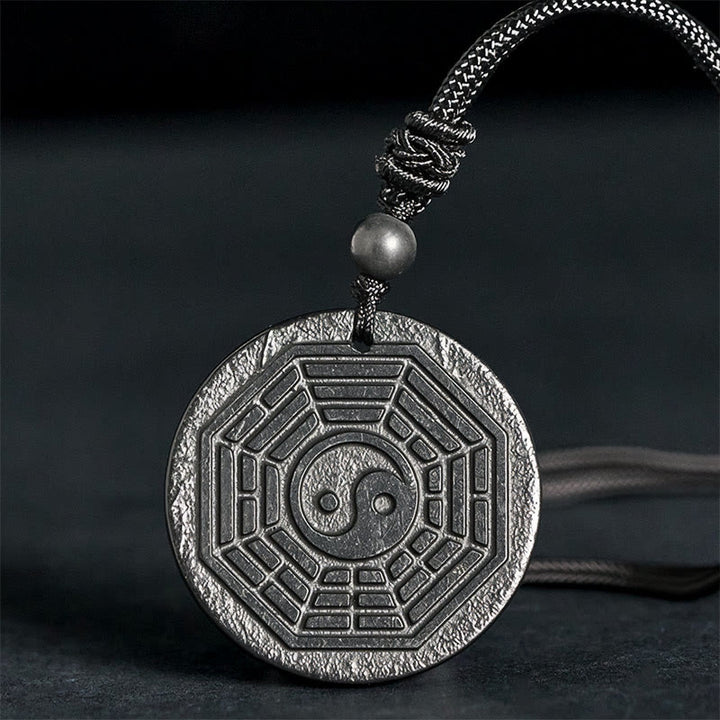 Collana con ciondolo in pietra di shungite autentica con protezione Bagua Yin Yang Buddha Stones - Pietra di shungite (Protezione ♥ Radicamento) - 35-40 mm - image 0