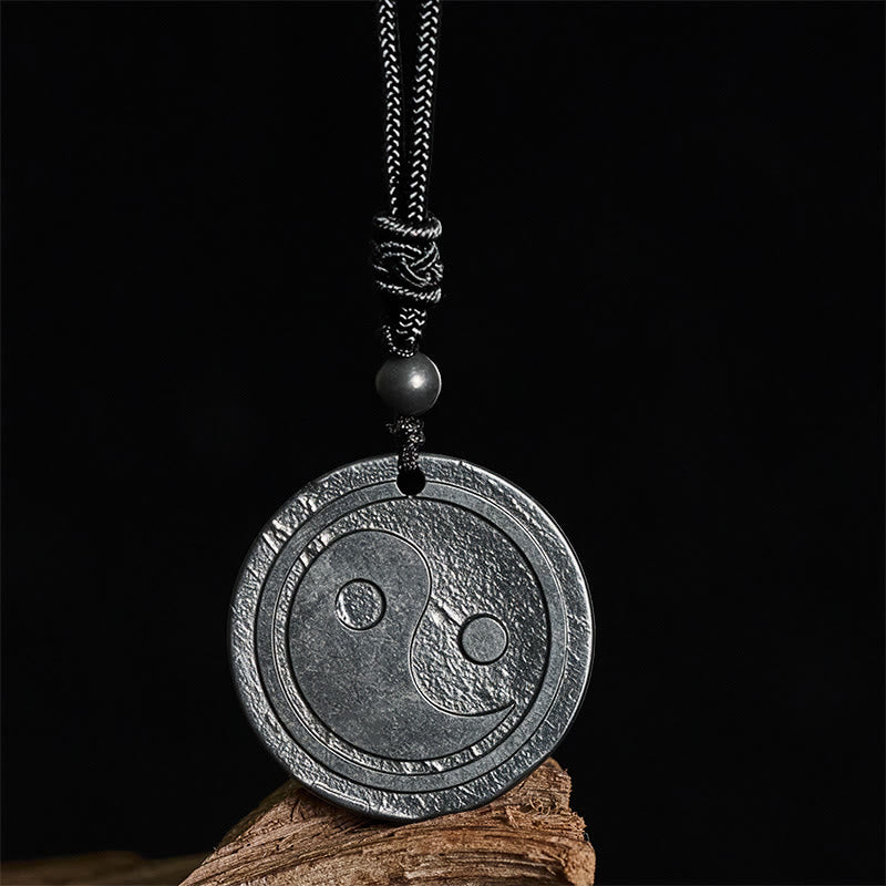 Collana con ciondolo di protezione Yin Yang in pietra di shungite naturale autentica Buddha Stones - Pietra di shungite (Protezione ♥ Radicamento) - 35-40 mm - image 0