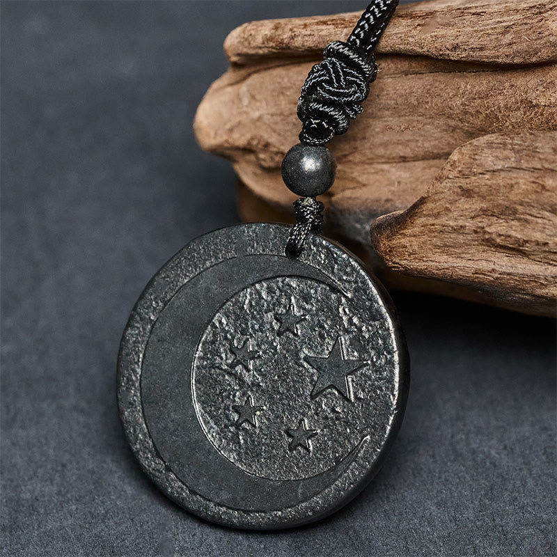 Collana con ciondolo di protezione in pietra di shungite autentica con design rotondo a forma di stella di luna Buddha Stones - image 3
