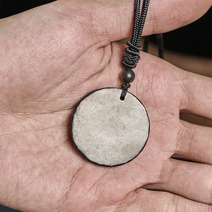 Collana con ciondolo di protezione in pietra di shungite autentica con cerchio Buddha Stones dal design semplice - image 6