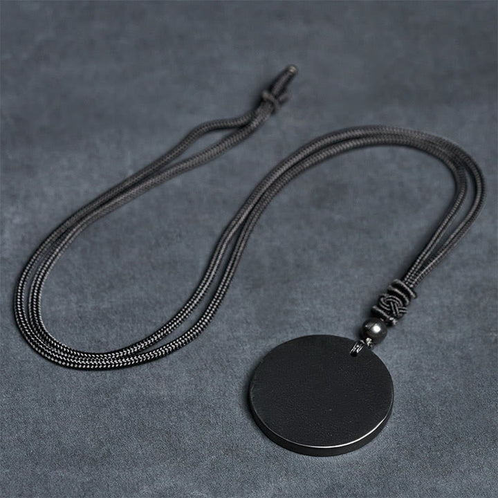 Collana con ciondolo di protezione in pietra di shungite autentica con cerchio Buddha Stones dal design semplice - image 8