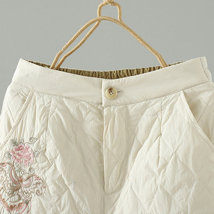 Pantaloni da donna spessi con tasche e motivo a rombi con fiori rosa Buddha Stones - image 3