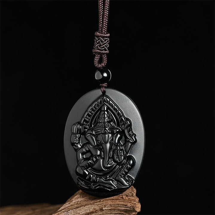 Collana con ciondolo in ossidiana nera naturale con design in rilievo di elefante Buddha Stones - image 2