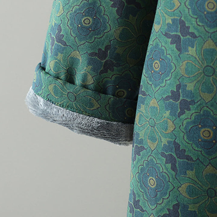 Abito midi a maniche lunghe con motivo floreale, colletto rialzato e bottoni a rana, motivo Buddha Stones - image 6