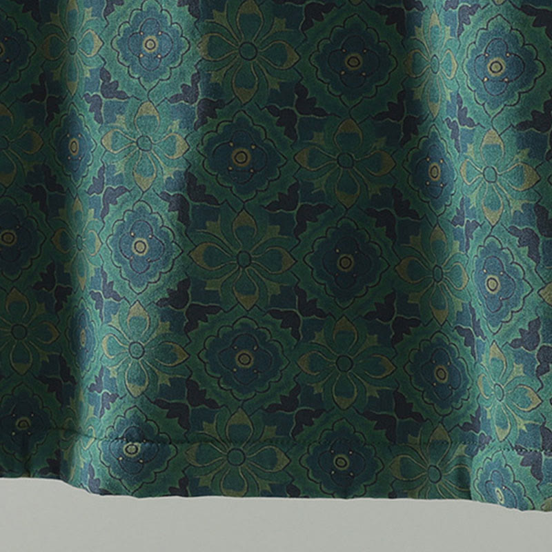 Abito midi a maniche lunghe con motivo floreale, colletto rialzato e bottoni a rana, motivo Buddha Stones - image 8