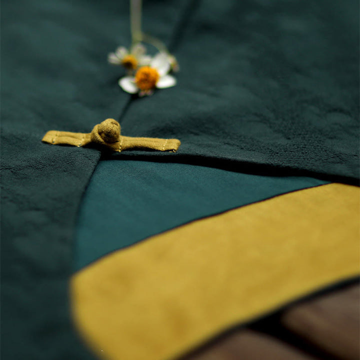 Abito midi in cotone con scollo a V, maniche lunghe, tasche e bottoni a Buddha Stones - image 7