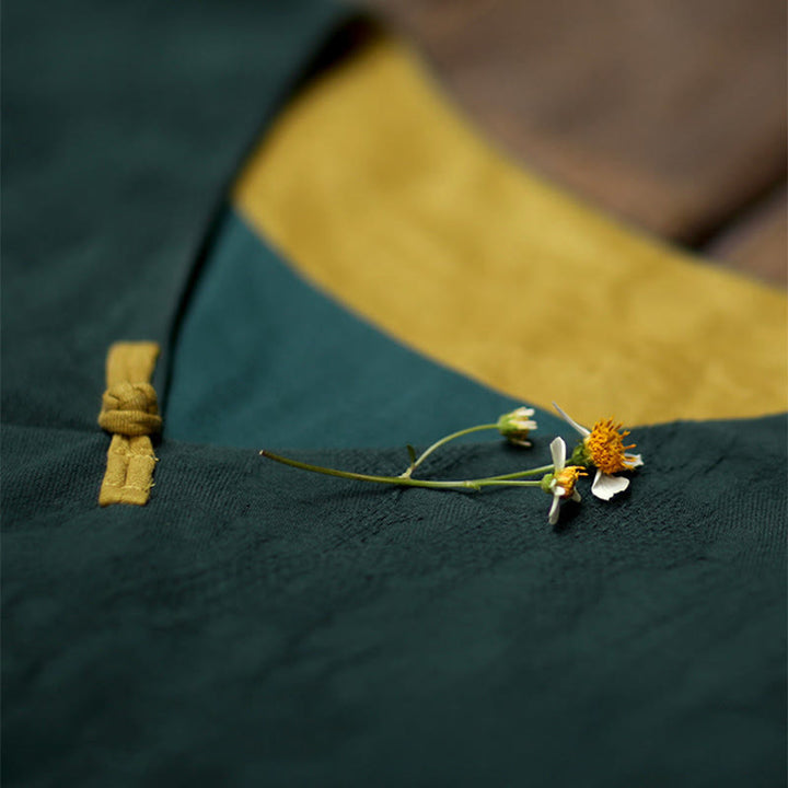 Abito midi in cotone con scollo a V, maniche lunghe, tasche e bottoni a Buddha Stones - image 10