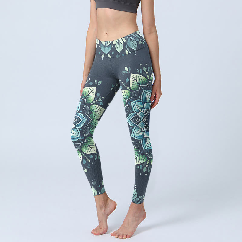 Leggings da palestra con stampa a motivo floreale, simbolo Om simmetrico Buddha Stones, pantaloni da yoga da donna - Verde acqua - US18, UK/AU22, EU50 (4XL) - image 0