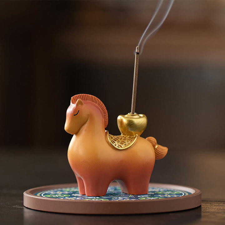 Buddha Stones Anno del Cavallo 2026 Lingotto di Capodanno che attrae ricchezza Decorazione per la casa Bruciatore di incenso - Bruciatore di incenso a forma di lingotto di cavallo con base blu (10*10*6 cm) - image 3