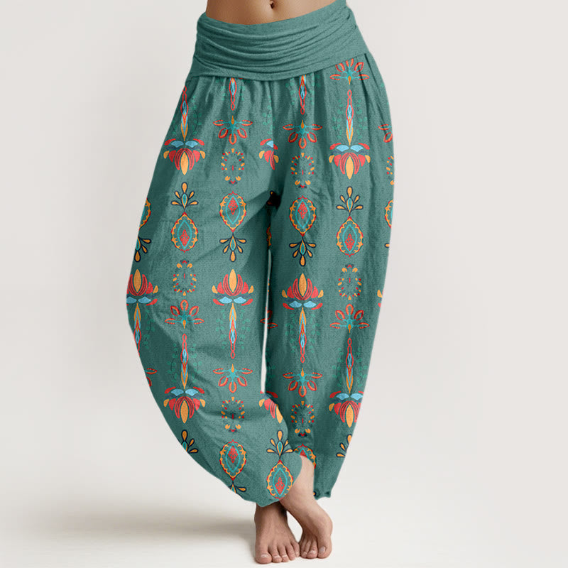 Pantaloni harem da donna con elastico in vita, geometrici, in puro Buddha Stones, con fiori di loto colorati e foglie verdi - Acquamarina media - US16, UK/AU20, EU48 (3XL) - image 0