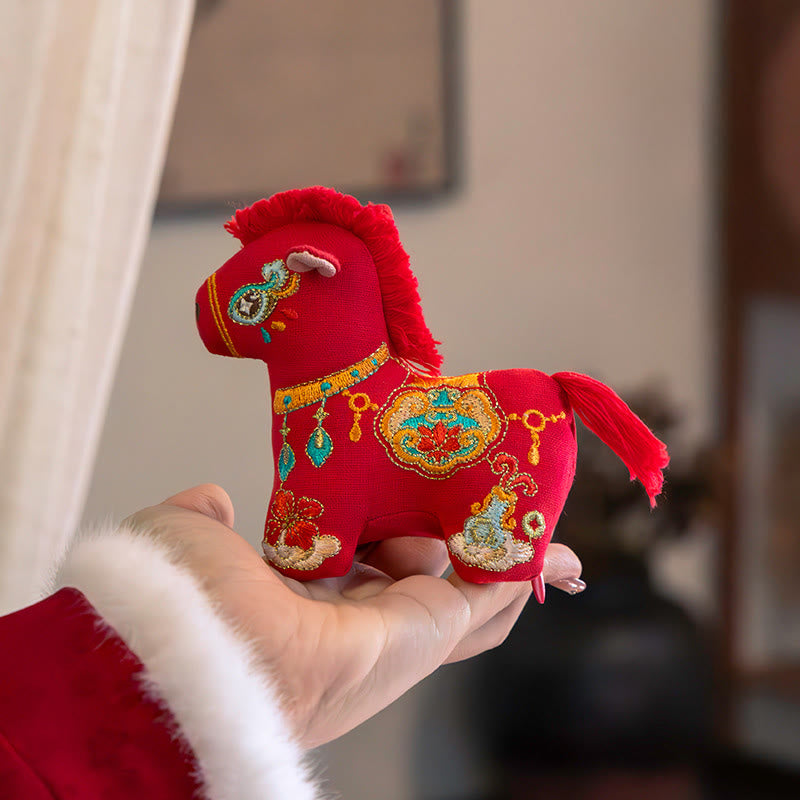 Decorazione da appendere con ricamo in filo rosso dell'anno del cavallo , Buddha Stones - image 1