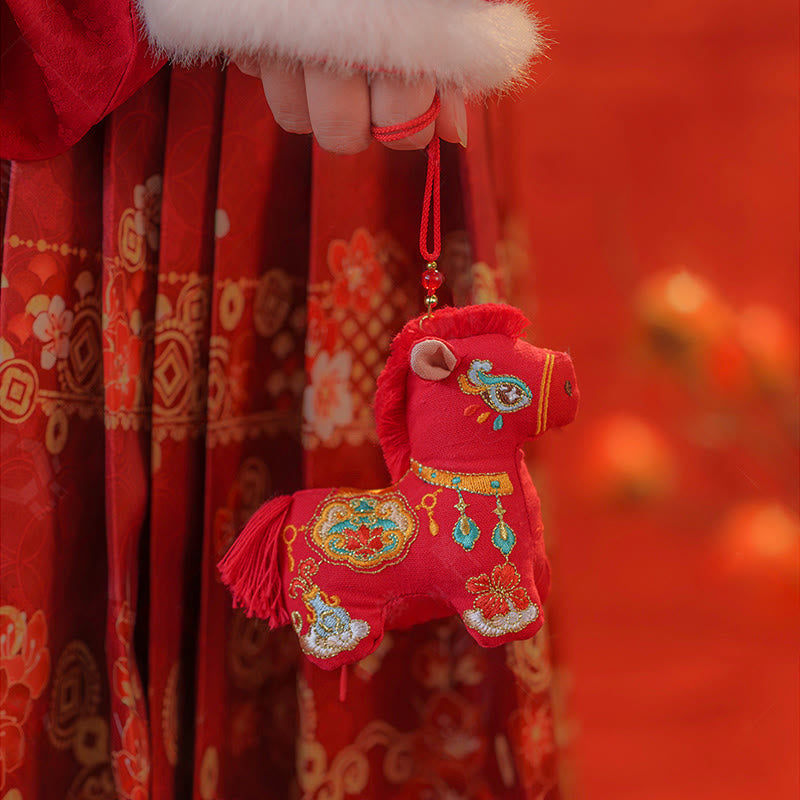 Decorazione da appendere con ricamo in filo rosso dell'anno del cavallo , Buddha Stones - Cavallo rosso (11,1*9,7 cm) - image 0