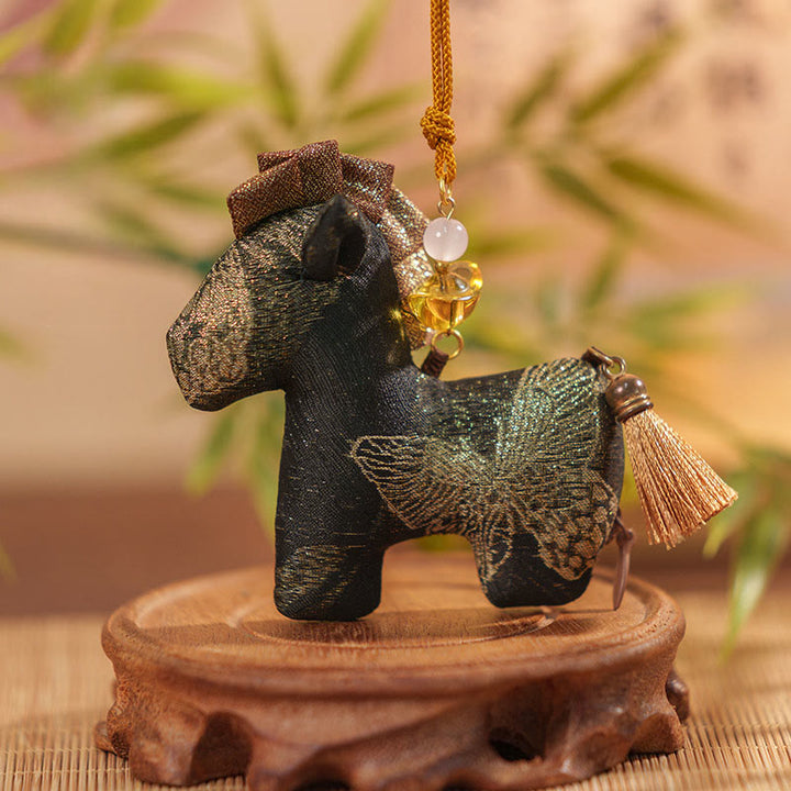 Decorazione da appendere con ricamo a nappa in corda rossa, motivo Buddha Stones Year of the Horse - Cavallo nero (10,5*9 cm) - image 8
