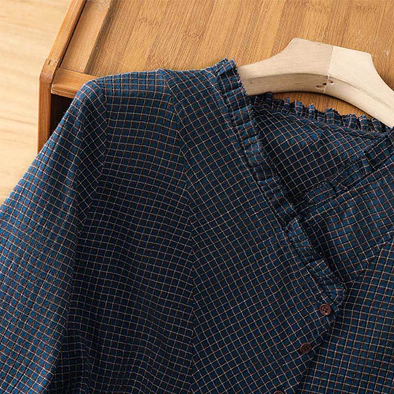 Camicia da donna in cotone a maniche lunghe con scollo a V, bottoni e motivo a quadri blu Buddha Stones Fall - image 3