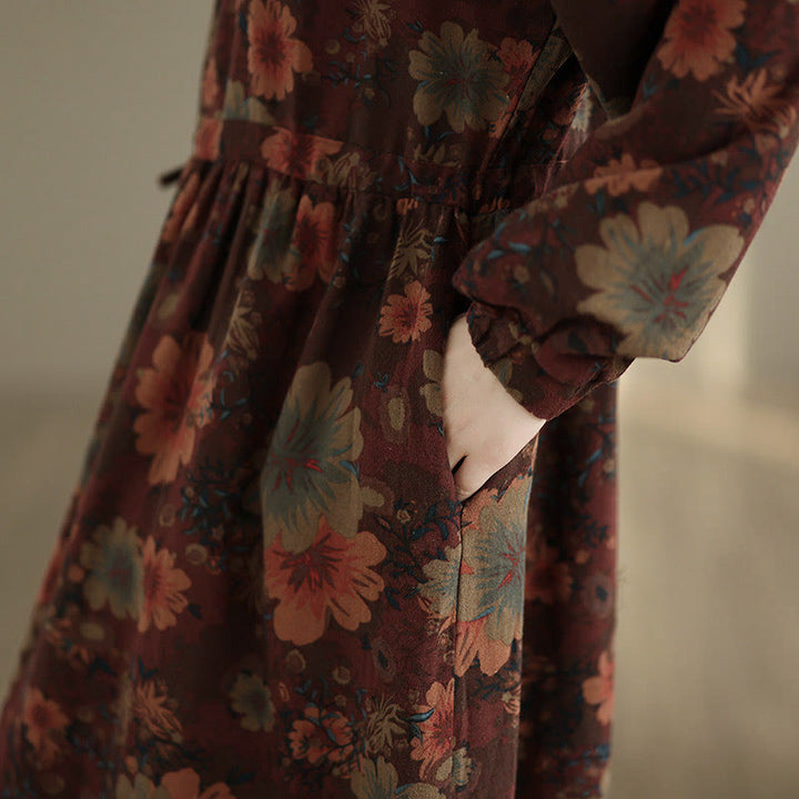 Abito midi in cotone a maniche lunghe con motivo floreale Buddha Stones e tasche - image 7