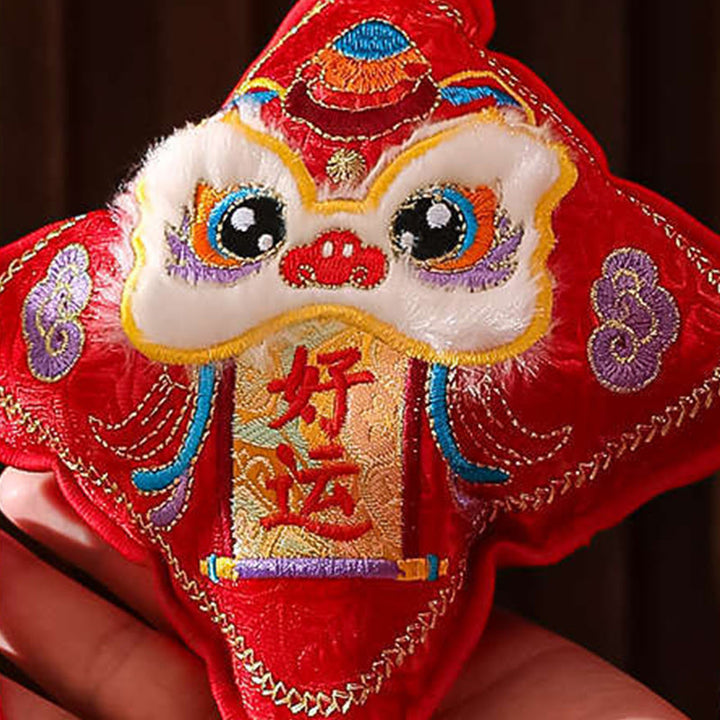 Ricamo Buddha Stones, anno del cavallo, carattere Fu, forma di moneta di rame, decorazione da appendere con filo rosso - image 10