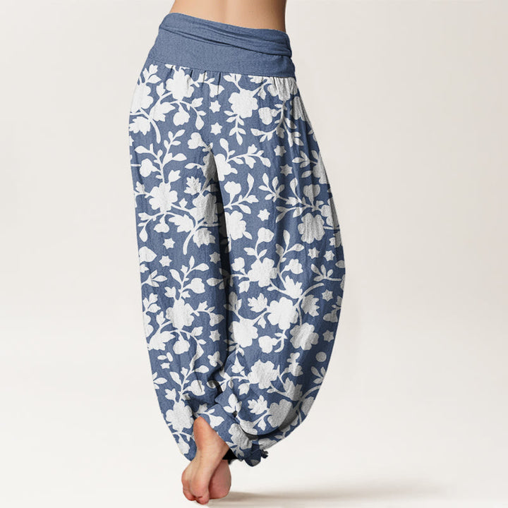 Pantaloni harem da donna con elastico in vita, motivo a fiori bianchi, foglie e stelle, in puro cotone, motivo Buddha Stones - image 1