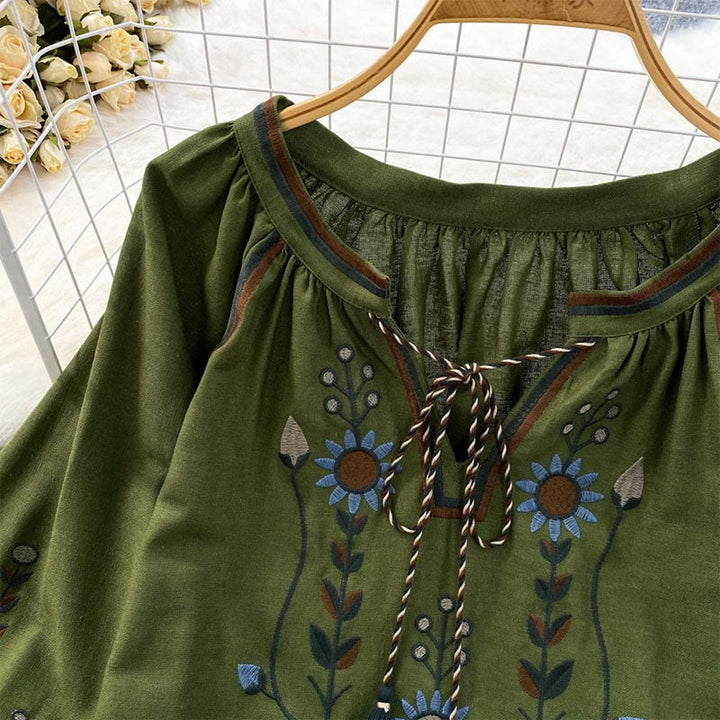 Maglietta casual da donna in cotone e lino con scollo rotondo e motivo a fiori e foglie con ricamo Buddha Stones  - image 4