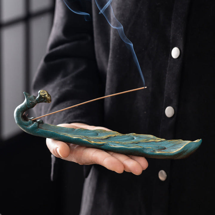 Bruciatore di incenso per la casa Buddha Stones a forma di pavone e portafortuna - image 5