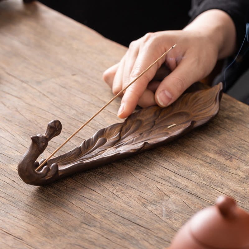 Bruciatore di incenso per la casa Buddha Stones a forma di pavone e portafortuna - image 9