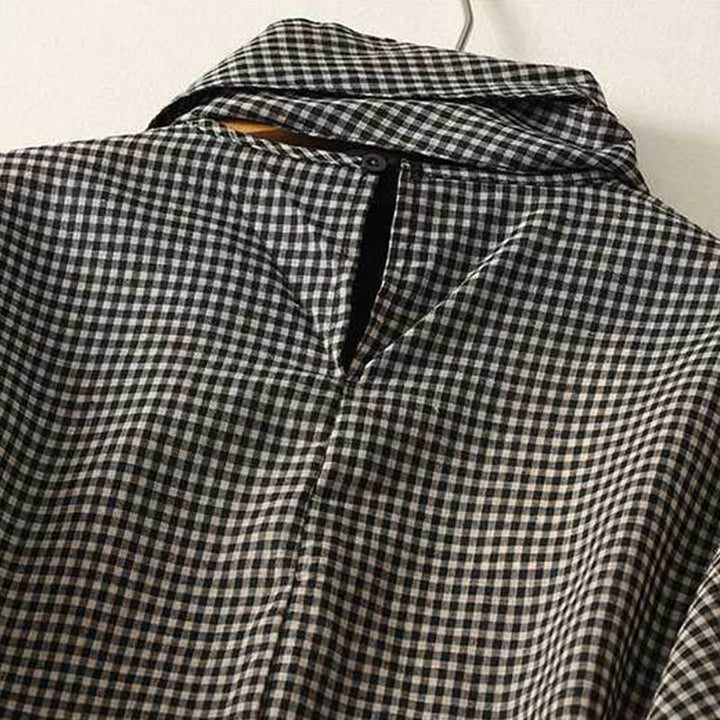 Abito midi a maniche lunghe con tasche, collo alto, motivo scozzese bianco e nero Buddha Stones - image 3