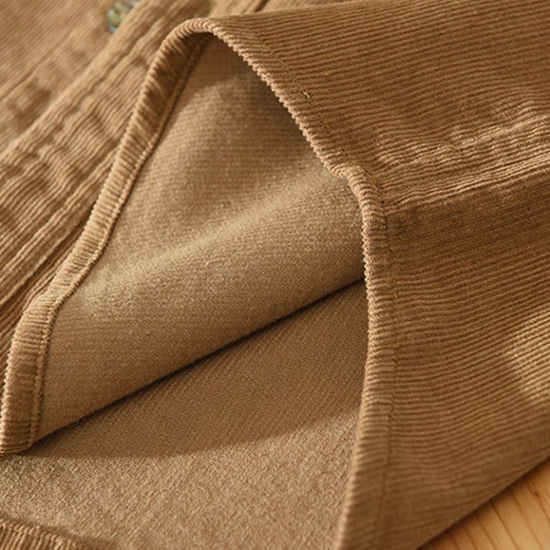 Camicia da uomo in velluto a coste di cotone a maniche lunghe con colletto rialzato, tasche decorative con bottoni e motivo Buddha Stones Fall - image 5