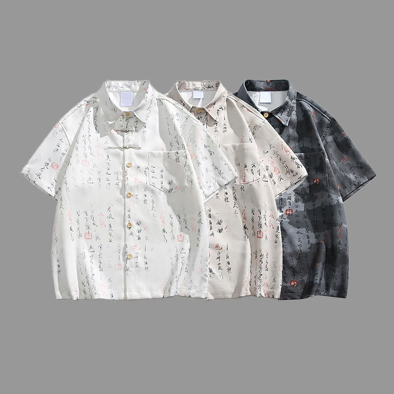 Buddha Stones Camicia da uomo a maniche corte con tasca, chiusura a rana con barra di metallo e motivo stampato con calligrafia - image 12