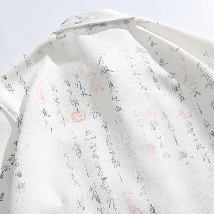 Buddha Stones Camicia da uomo a maniche corte con tasca, chiusura a rana con barra di metallo e motivo stampato con calligrafia - image 5