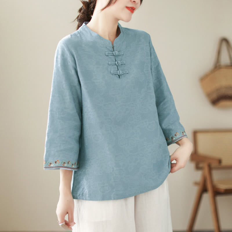 Camicia da donna in cotone con colletto rialzato, maniche a tre quarti ricamate, bottoni a rana in jacquard Buddha Stones - image 11