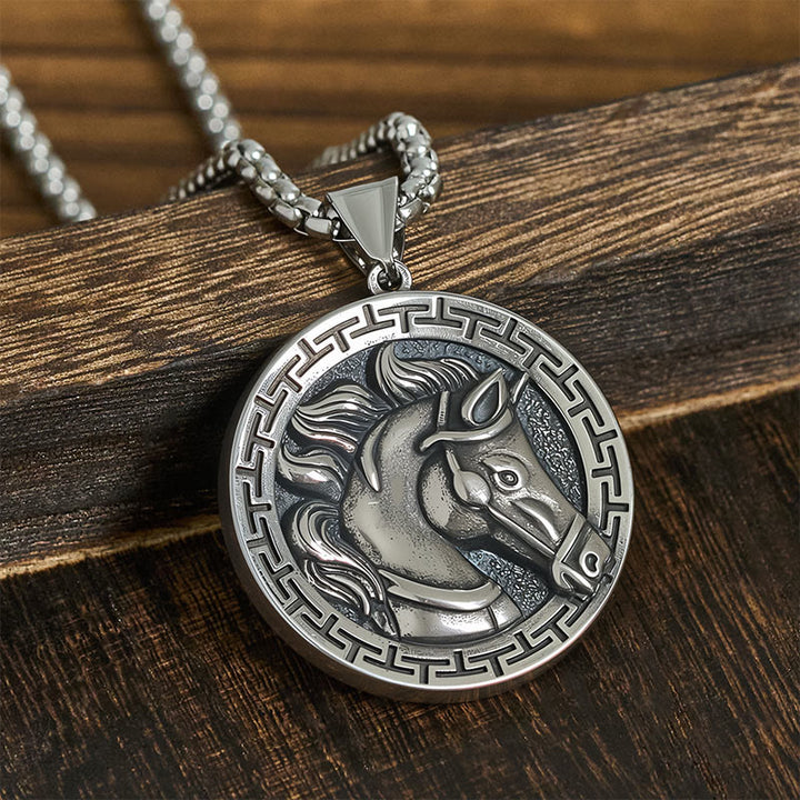 Collana con ciondolo in acciaio e titanio "Equilibrio" Buddha Stones dell'anno del cavallo - Cavallo in acciaio al titanio - image 0