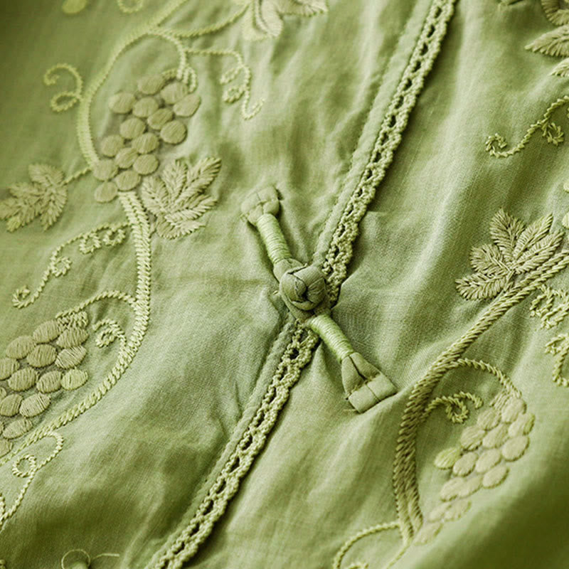 Buddha Stones Camicia da donna in cotone con maniche a tre quarti, motivo a uva ricamata, design in pizzo e bottoni a rana - image 1
