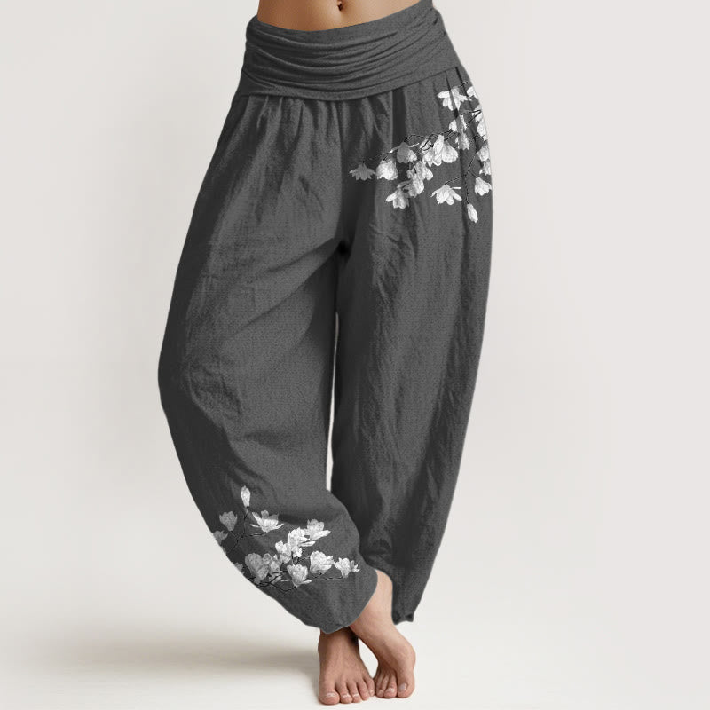 Buddha Stones Pantaloni harem da donna in puro cotone con elastico in vita e motivo floreale di magnolia, stile minimalista - Grigio tenue - US16, UK/AU20, EU48 (3XL) - image 8