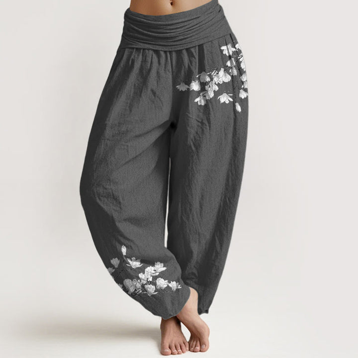 Buddha Stones Pantaloni harem da donna in puro cotone con elastico in vita e motivo floreale di magnolia, stile minimalista - Grigio tenue - US16, UK/AU20, EU48 (3XL) - image 8