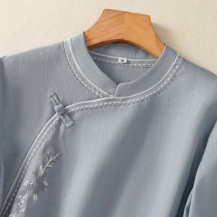 Buddha Stones Camicia da donna in cotone con colletto alto, manica corta, tinta unita, bottoni a rana e tasca - image 3