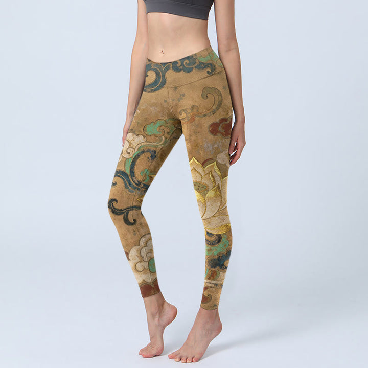 Buddha Stones Leggings da palestra con stampa tradizionale di fiori di loto e nuvole, pantaloni da yoga da donna - Verga d'oro - US18, UK/AU22, EU50 (4XL) - image 0