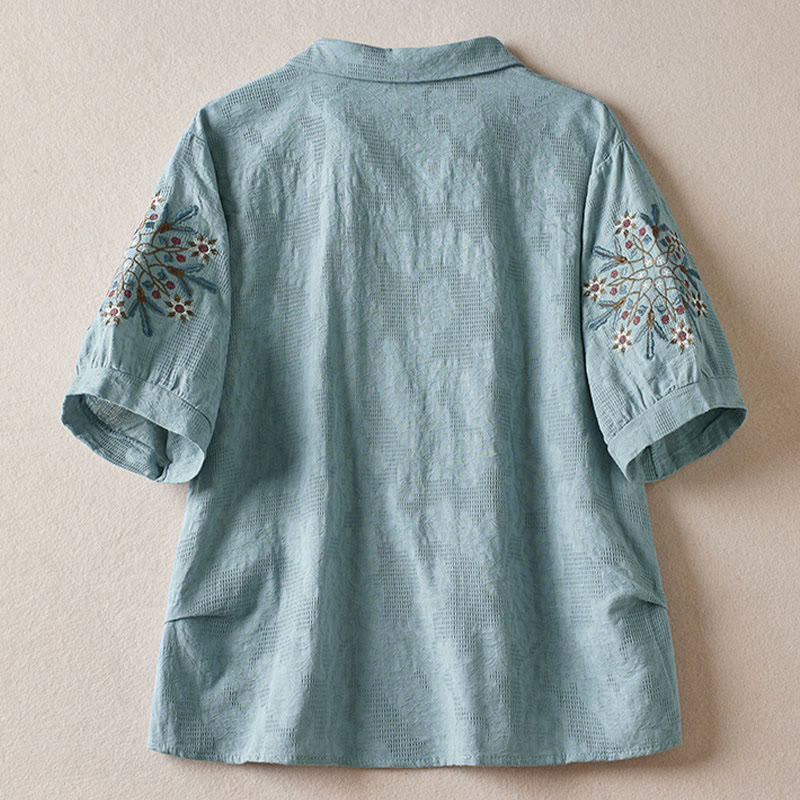 T-shirt da donna a maniche corte con colletto e motivo floreale casual Buddha Stones. - image 9