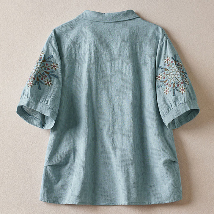 T-shirt da donna a maniche corte con colletto e motivo floreale casual Buddha Stones. - image 9