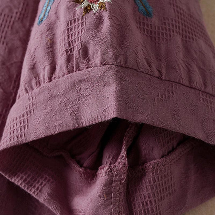 T-shirt da donna a maniche corte con colletto e motivo floreale casual Buddha Stones. - image 3