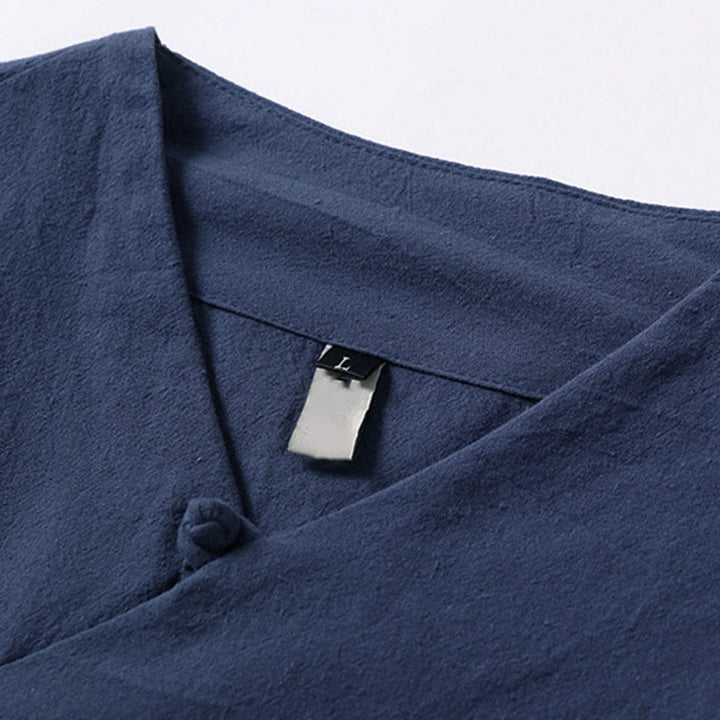 Buddha Stones Camicia da uomo estiva semplice in cotone e lino con scollo a V e maniche corte - image 4