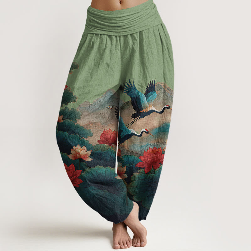 Buddha Stones Pantaloni harem da donna in cotone con elastico in vita, motivo classico con fiori di loto, foglie, gru e montagne - Verdemare medio - US16, UK/AU20, EU48 (3XL) - image 0