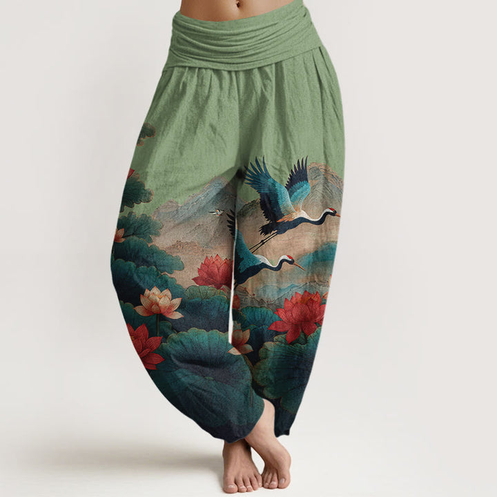 Buddha Stones Pantaloni harem da donna in cotone con elastico in vita, motivo classico con fiori di loto, foglie, gru e montagne - Verde medio del mare - US16, UK/AU20, EU48 (3XL) - image 0