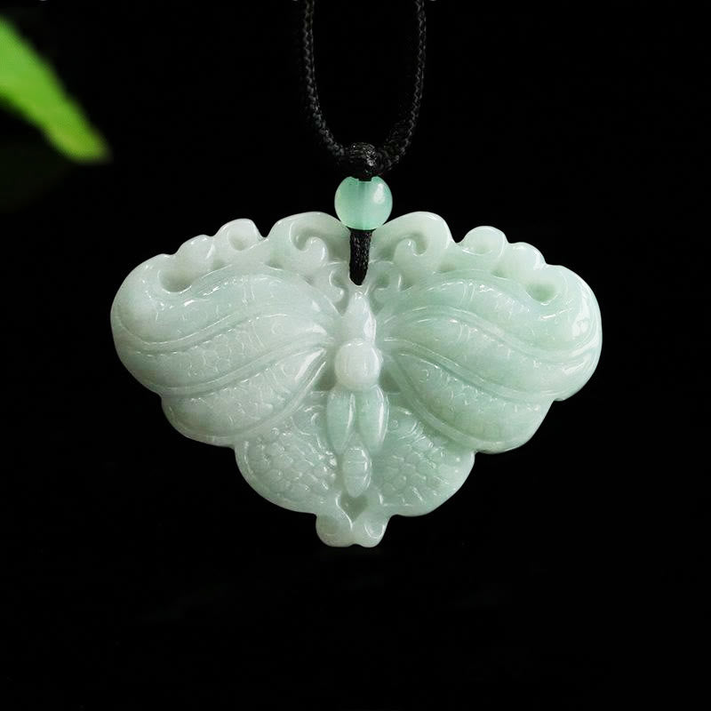 Buddha Stones Collana con ciondolo a forma di farfalla di giada e simbolo della prosperità - image 1