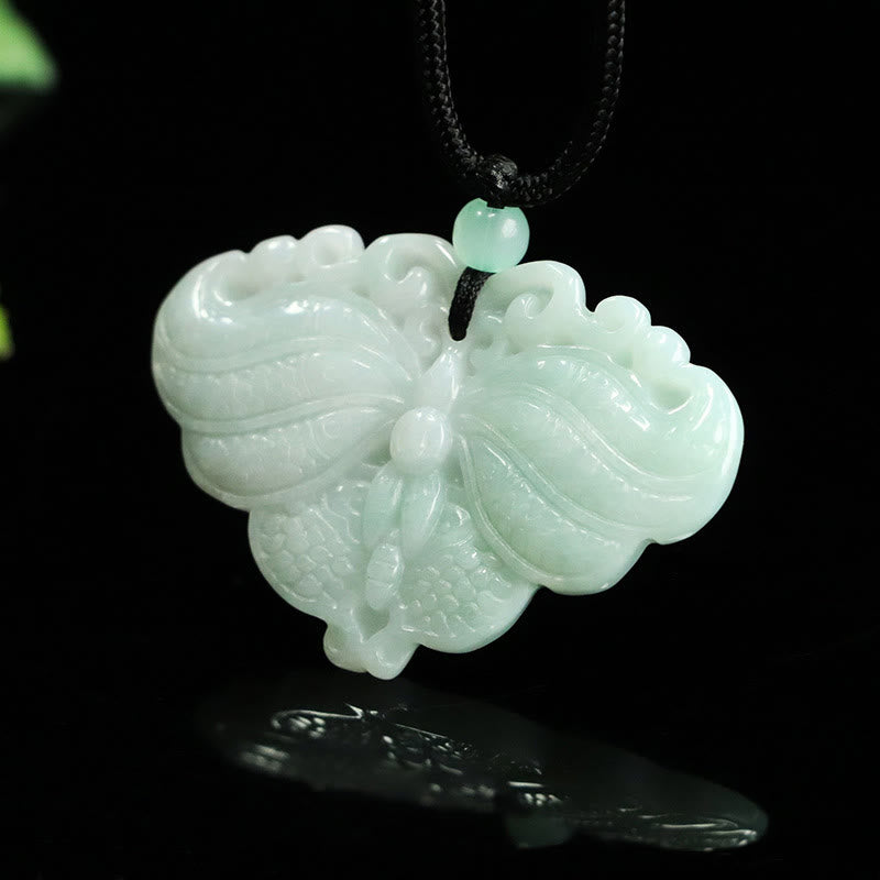 Buddha Stones Collana con ciondolo a forma di farfalla di giada e simbolo della prosperità - Farfalla di giada - image 0