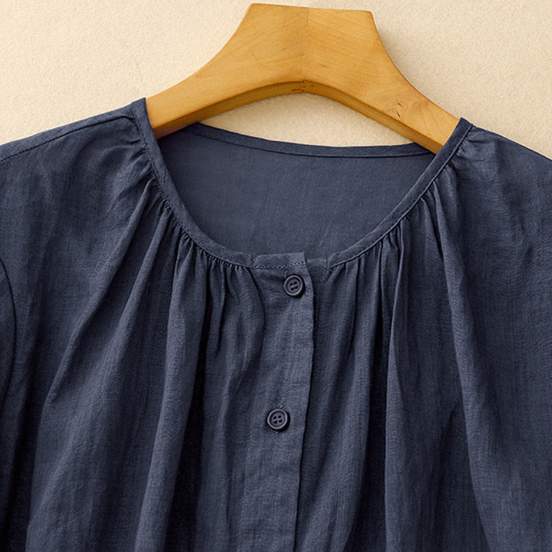 Camicia da donna con maniche a tre quarti e scollo rotondo con bottoni semplici e motivo Buddha Stones - image 1