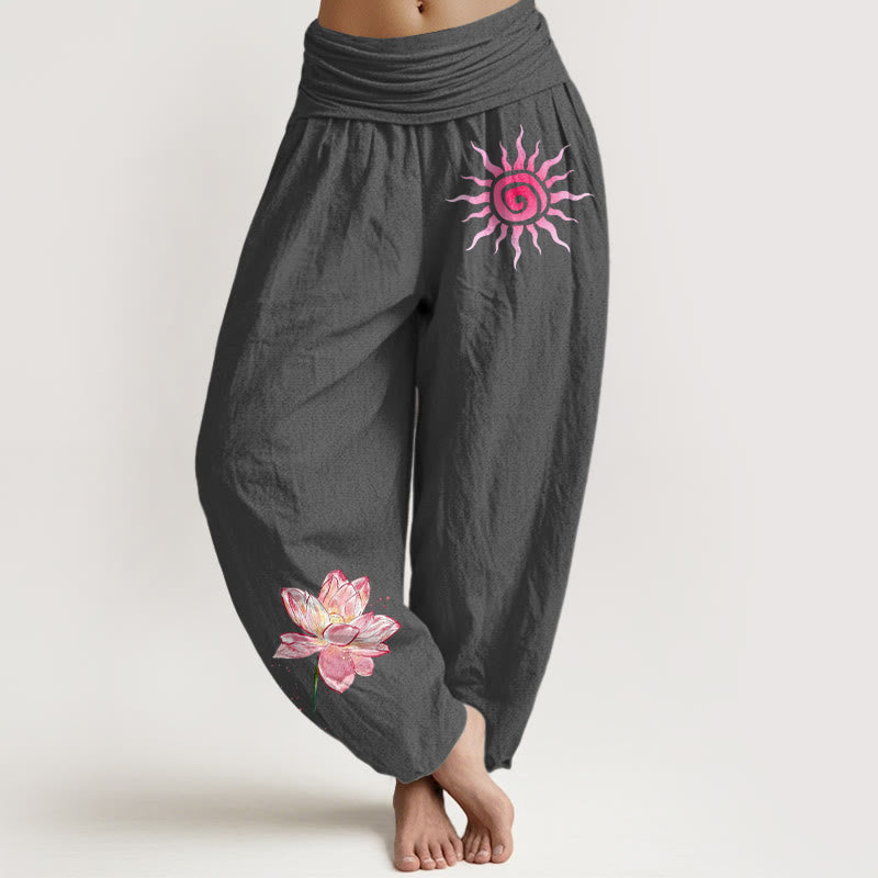 Buddha Stones Pantaloni harem da donna in cotone con elastico in vita e motivo a fiori di loto e sole - Grigio tenue - US16, UK/AU20, EU48 (3XL) - image 8